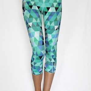 Belcorva Mint Pixel Pocket Capri Leggings